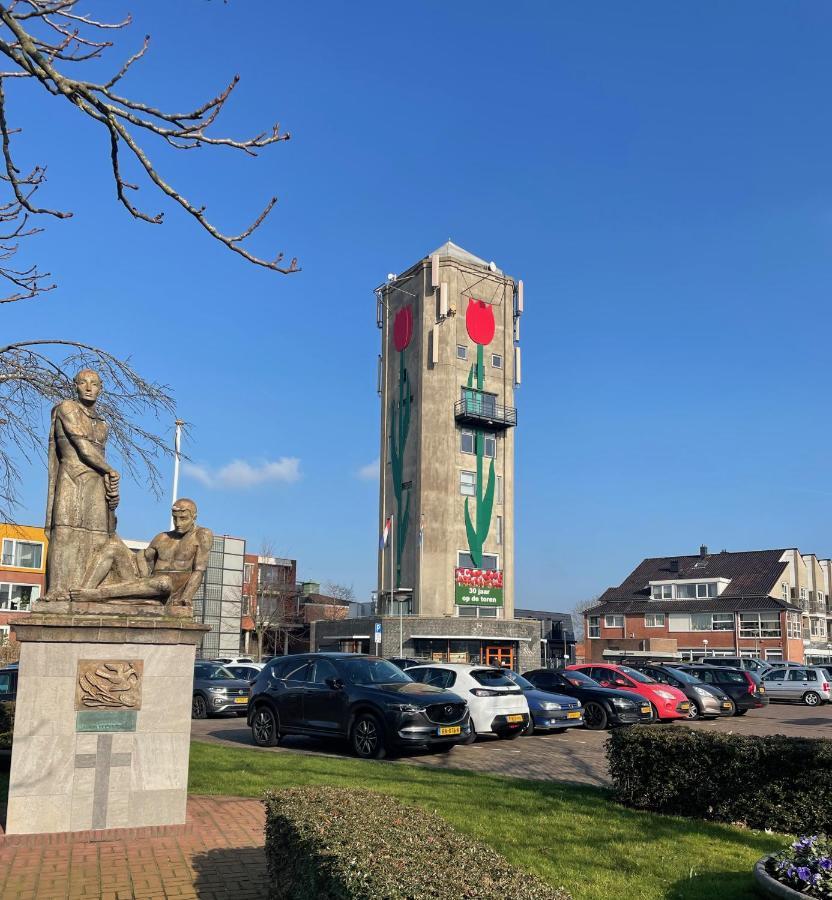 B&B De Tulpentoren Roelofarendsveen Extérieur photo
